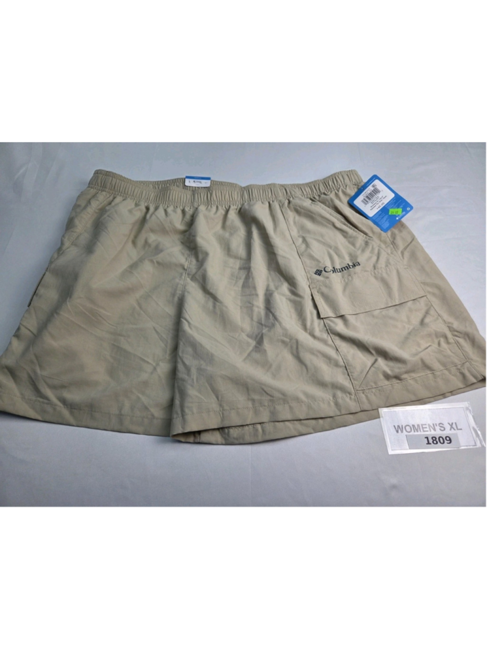 Columbia Sandy River Women’s XL 4" Inseam Khaki Shorts NWT #1809